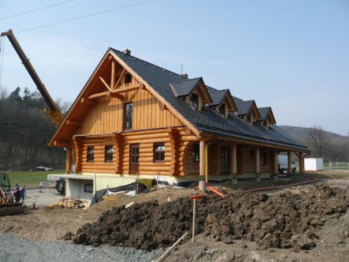 Komerční objekty